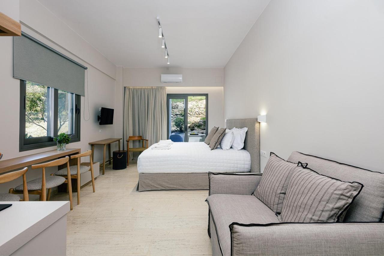 Ariadne Suites Плакіас Екстер'єр фото
