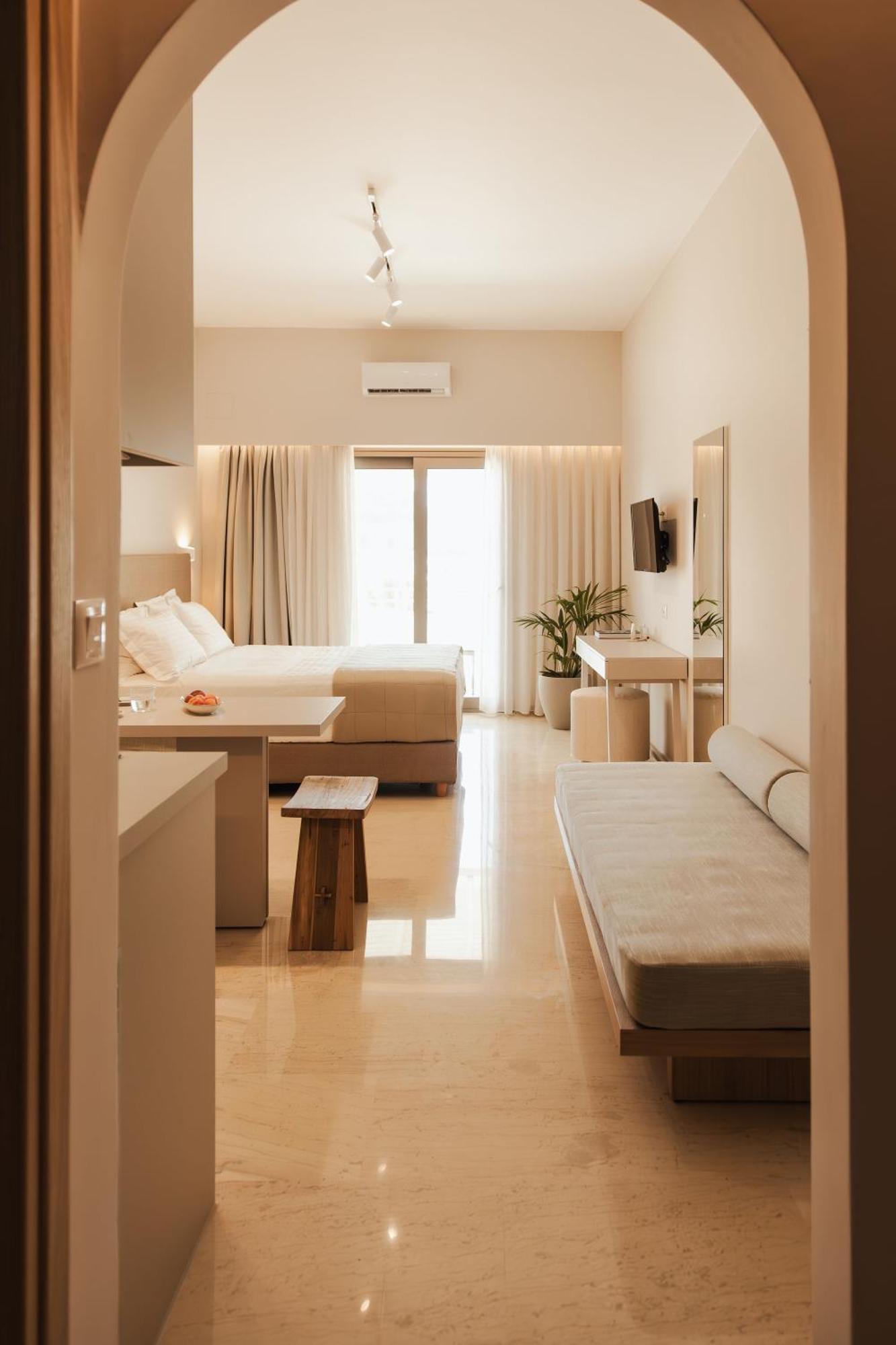 Ariadne Suites Плакіас Номер фото